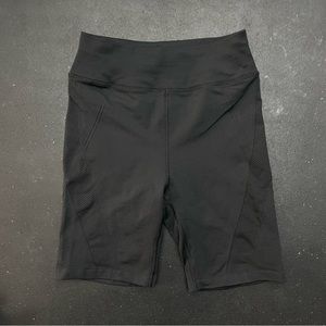 lululemon For the Chill Of It High-Rise
Short 8" Short Tights rear zip Black